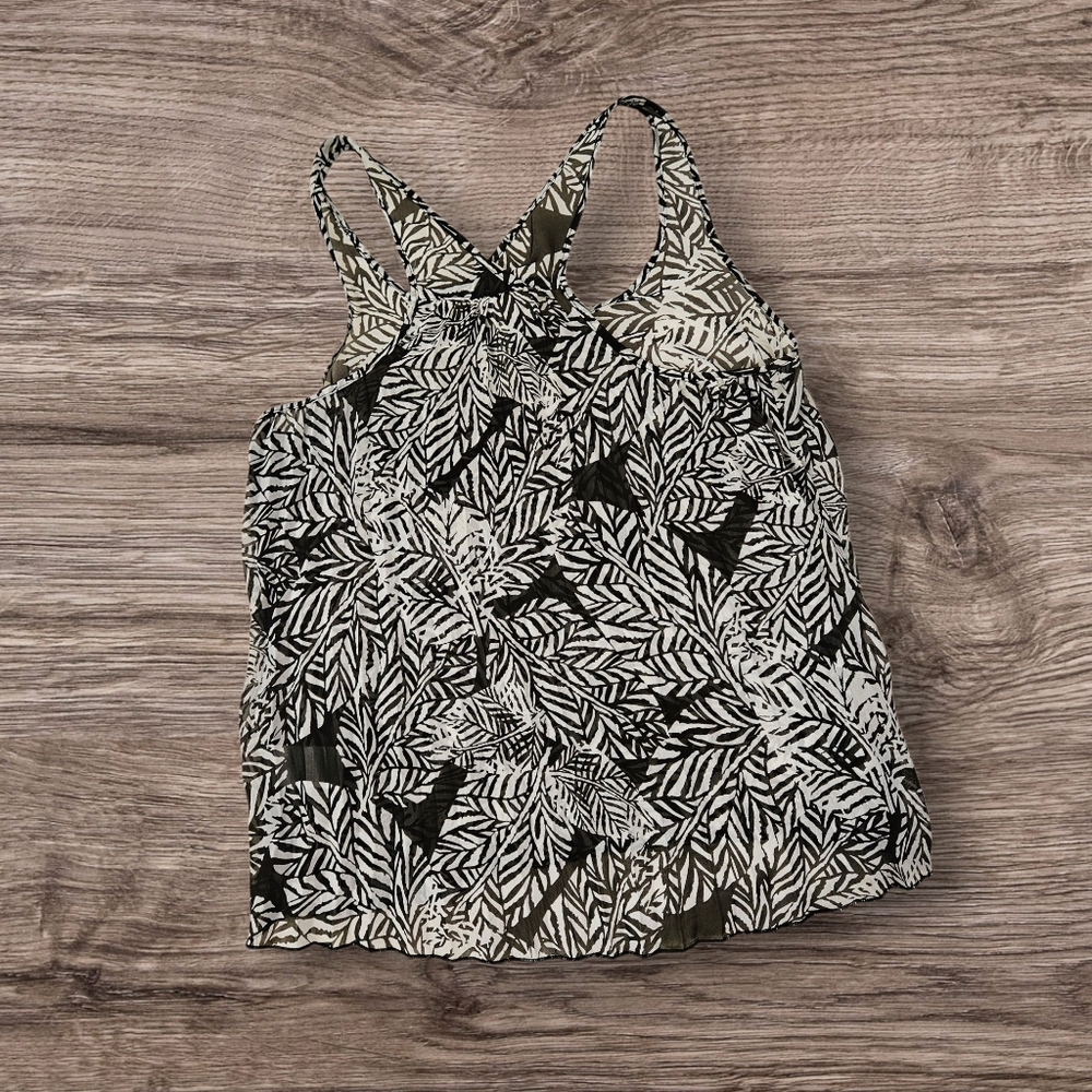 Aeropostale Black and White Leaf Tank Top